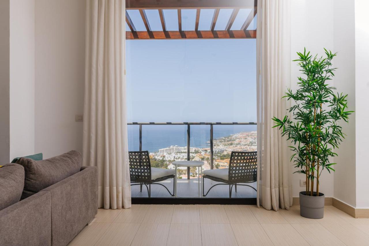 Sunset White Villa - Ocean View, Jakuzzi, Heated Pool, Air-Conditioning, Grill Playa de las Américas Buitenkant foto