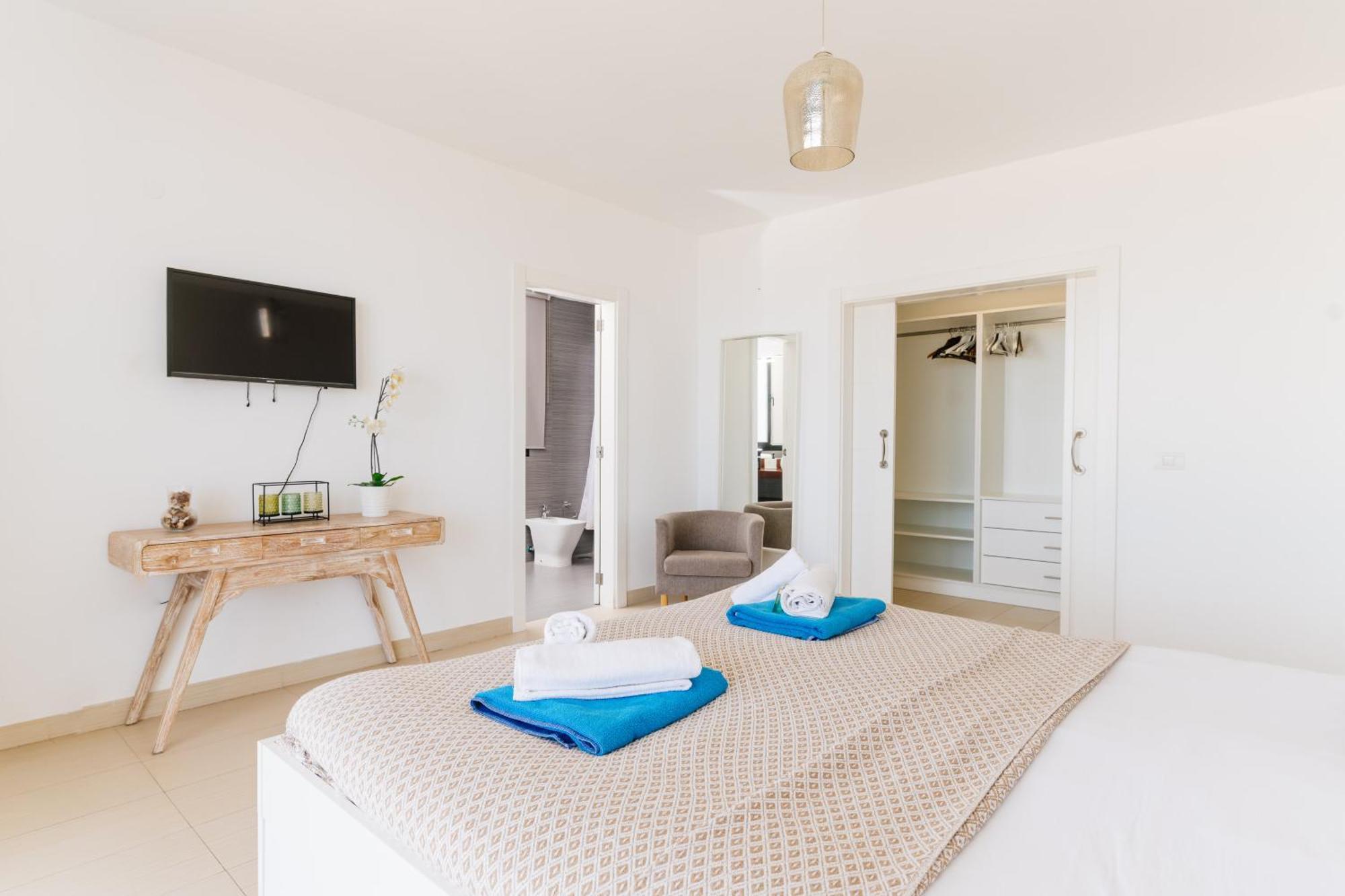 Sunset White Villa - Ocean View, Jakuzzi, Heated Pool, Air-Conditioning, Grill Playa de las Américas Buitenkant foto